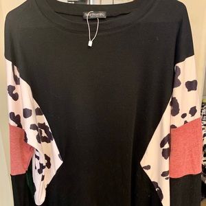 NWT Color block top XL